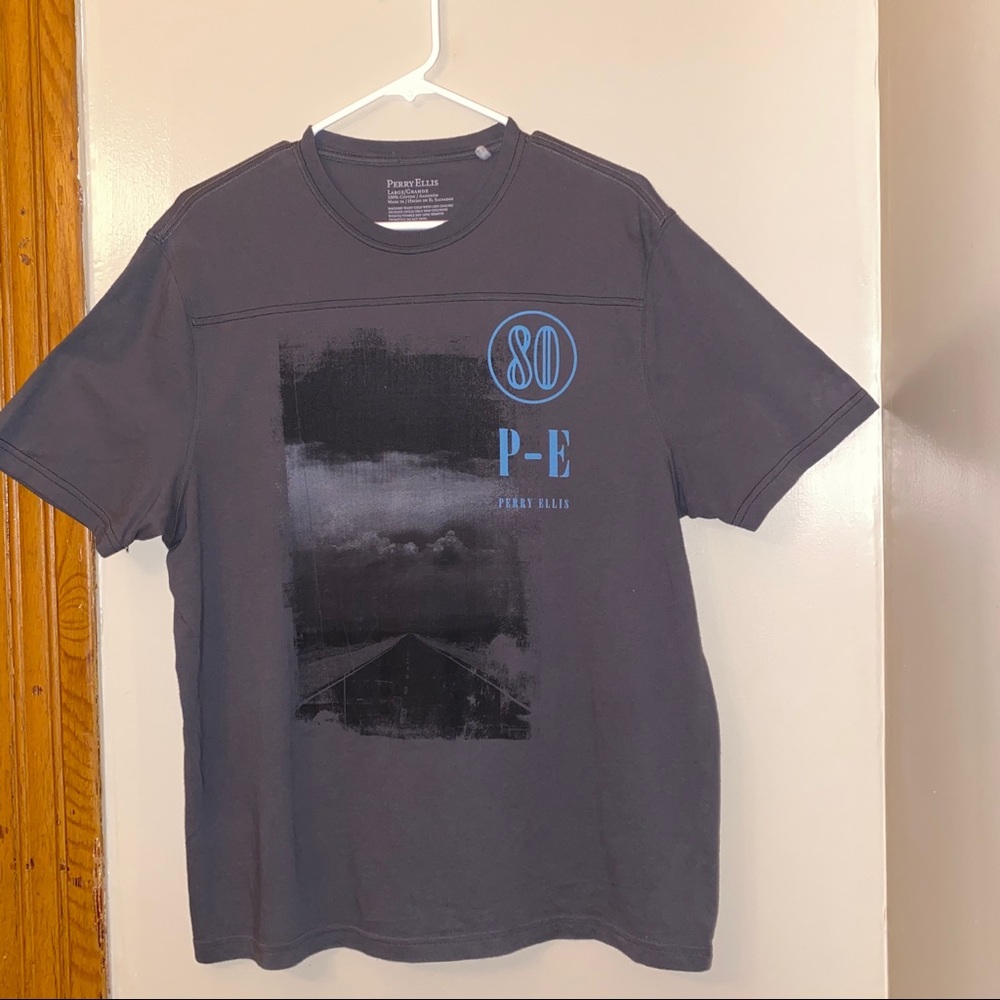 Perry Ellis 80‎ T-shirt